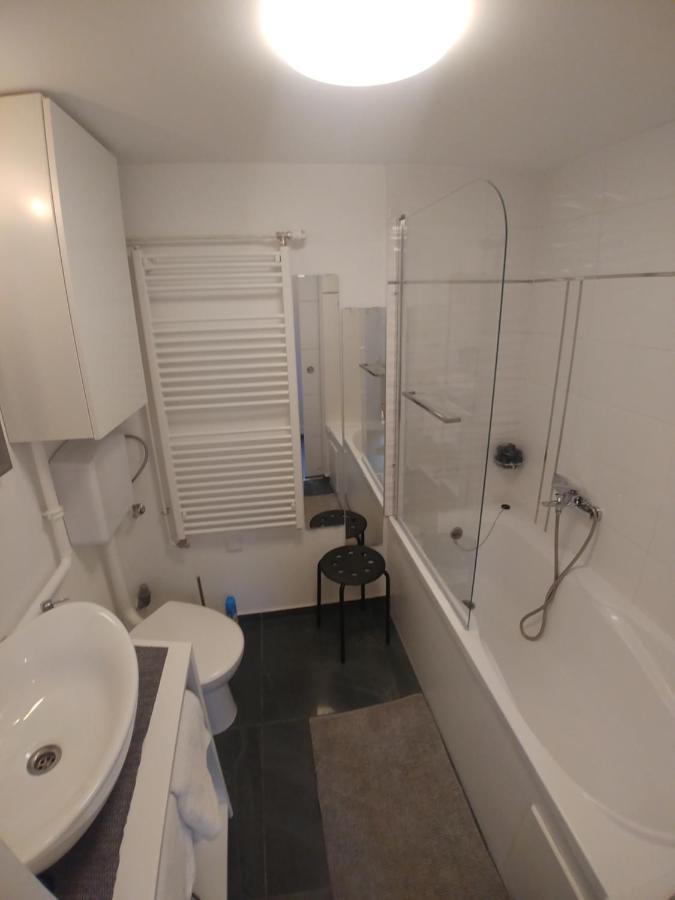בודפשט Modern Flat In City Center מראה חיצוני תמונה