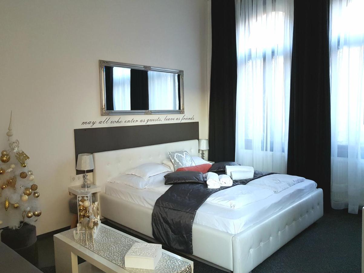 בודפשט Modern Flat In City Center מראה חיצוני תמונה