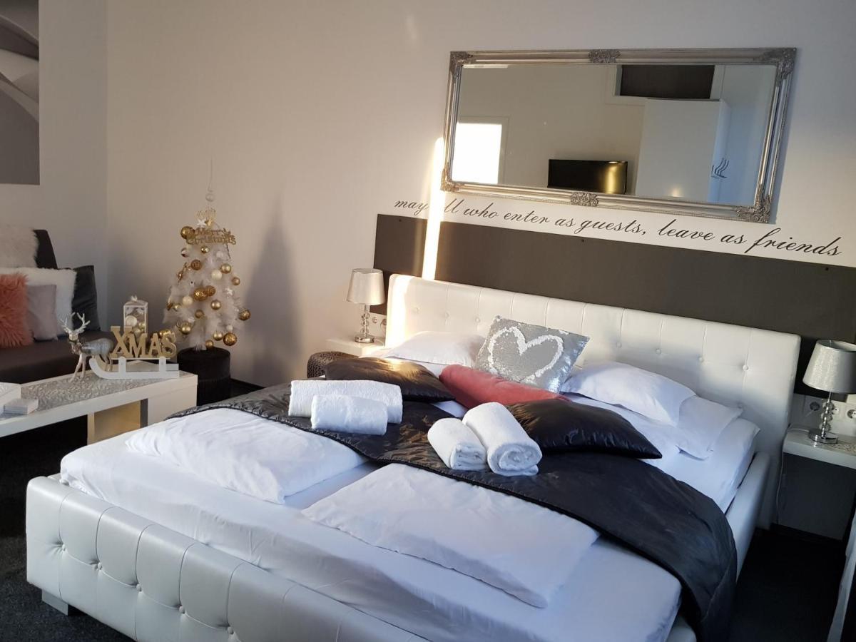 בודפשט Modern Flat In City Center מראה חיצוני תמונה
