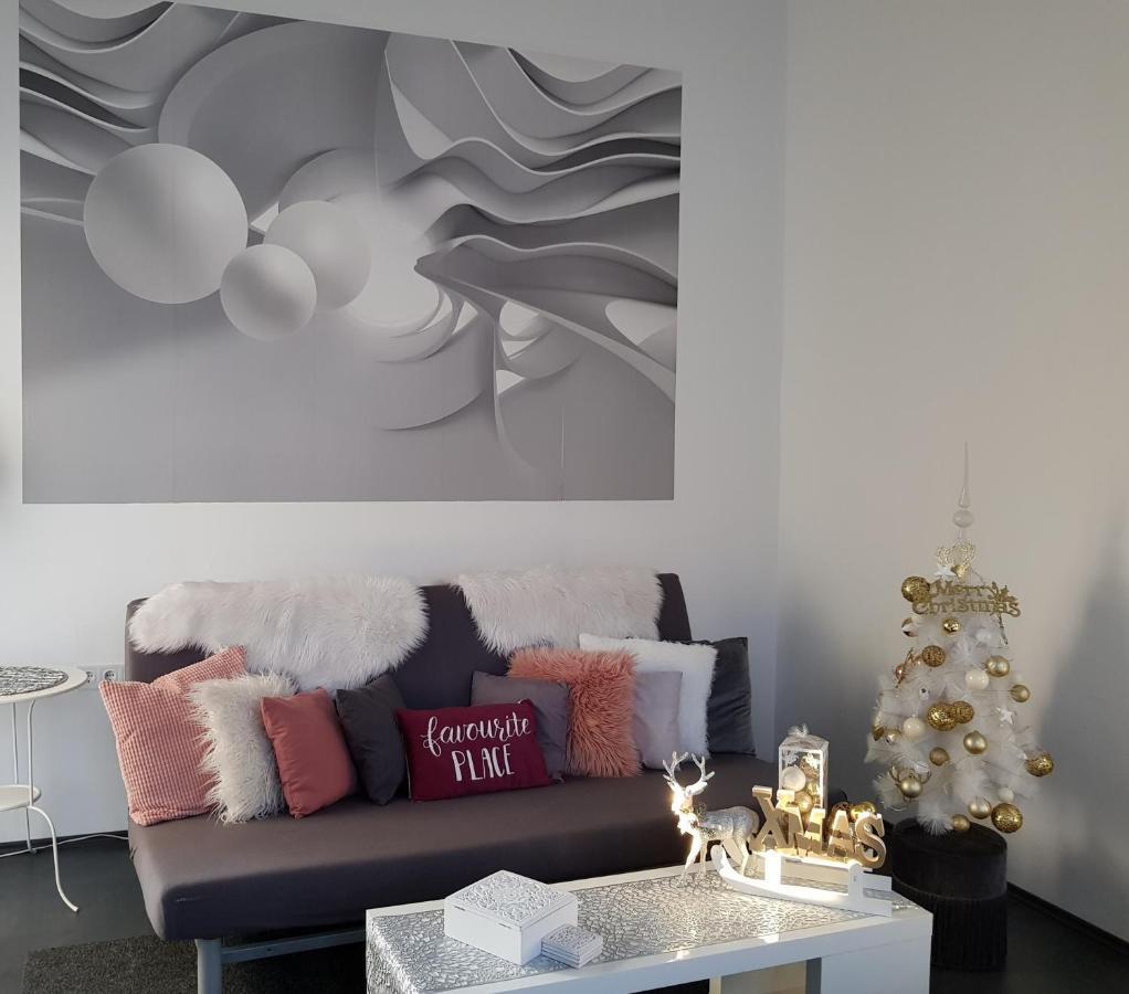 בודפשט Modern Flat In City Center מראה חיצוני תמונה